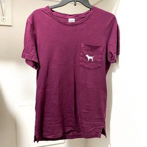 maroon vs pink tshirt